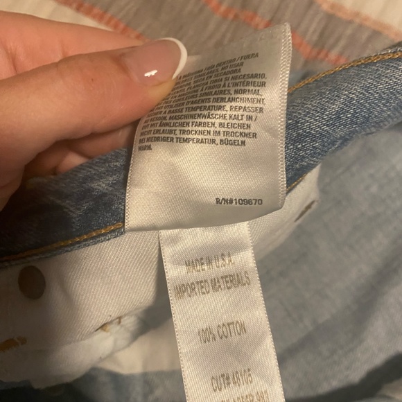 Agolde Riley High Rise Crop in Shatter Color - Picture 5 of 9